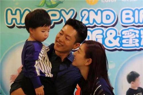 凌潇肃老婆照片,美丽动人，气质出众